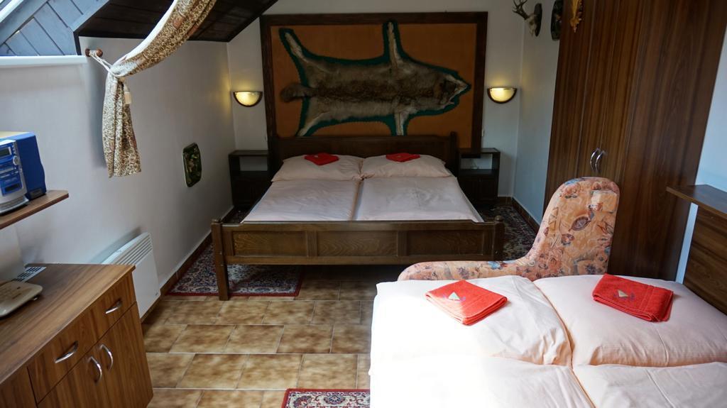 Pension Karolína Trnava Bagian luar foto